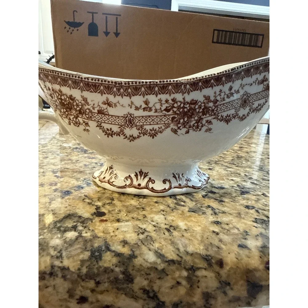 FW & Co‎ England Blenheim Brown Transferware Gravy Boat Antique Footed Sauce